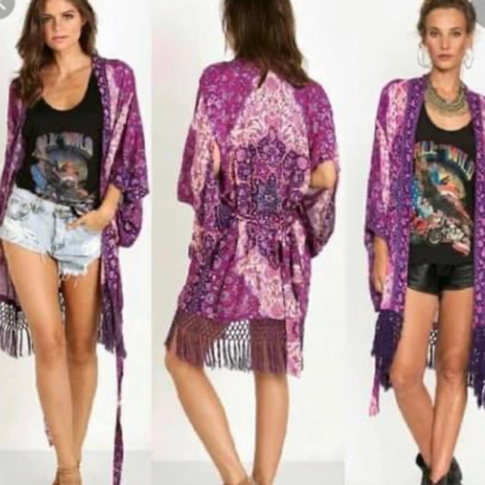 Spell Kiss the Sky kimono